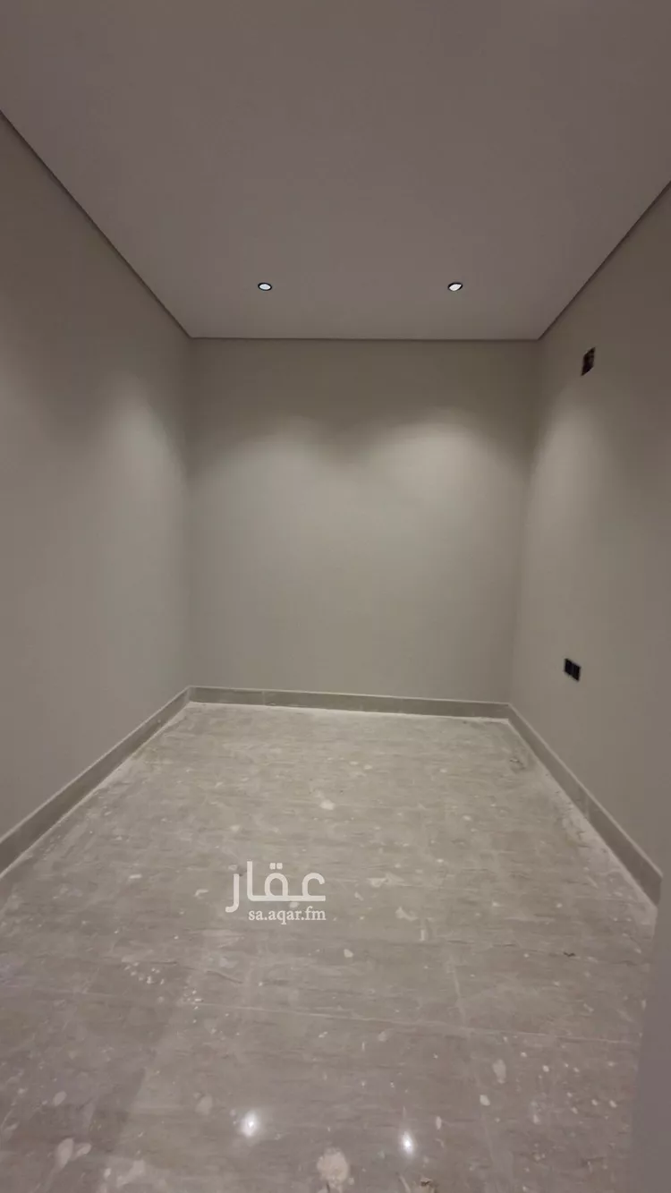 فيلا للبيع في شارع أبي عبدالله الركن, حي العريجاء الأوسط, مدينة الرياض, منطقة الرياض 8