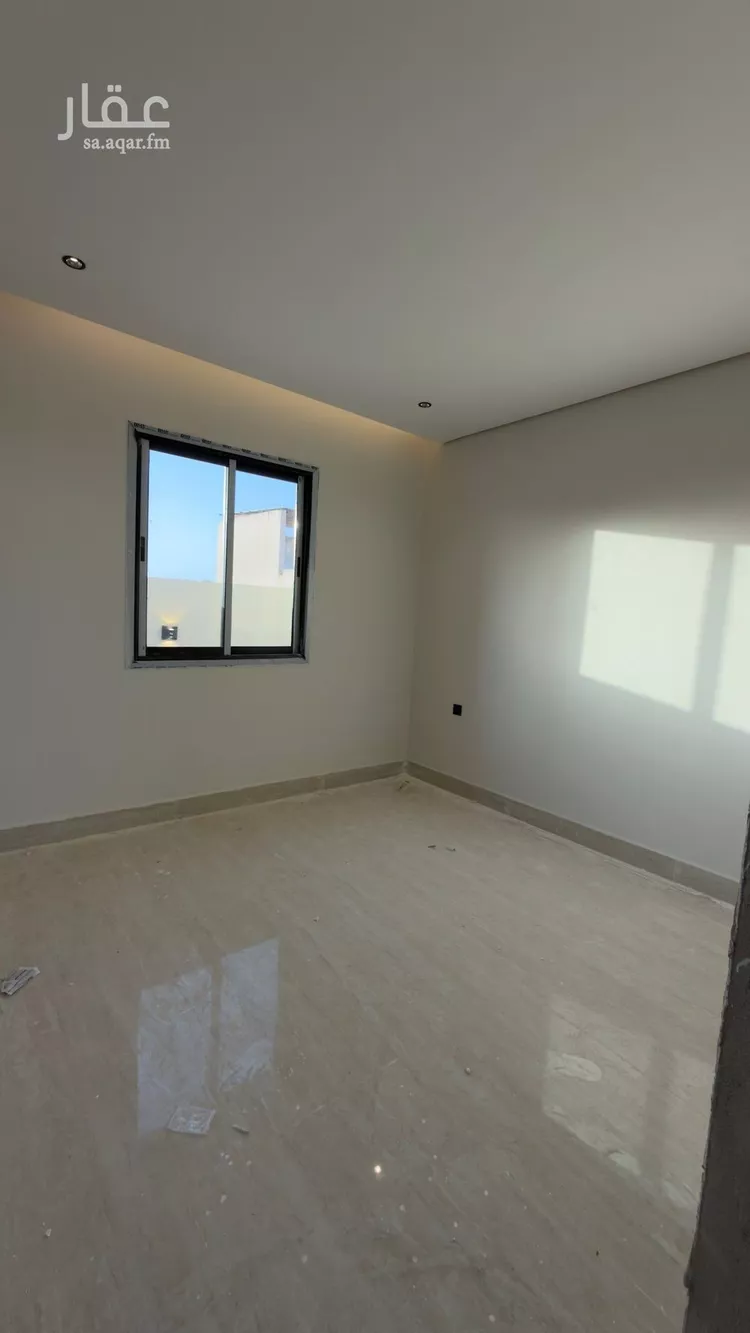 فيلا للبيع في شارع أبي عبدالله الركن, حي العريجاء الأوسط, مدينة الرياض, منطقة الرياض 15