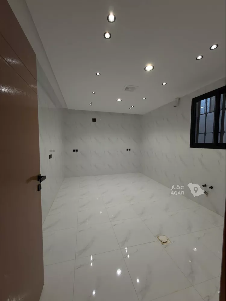 Villa for Sale in Riyadh Al Uraija Al Gharbiyah 8