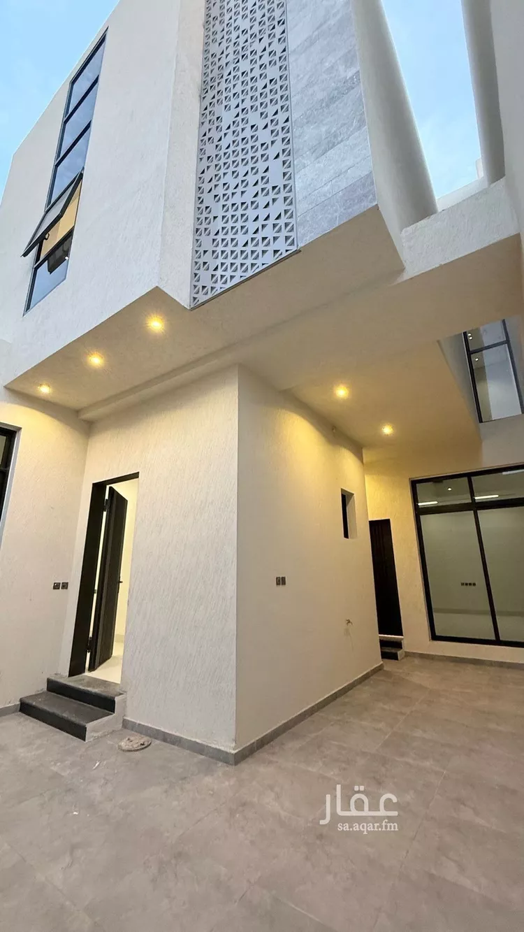 فيلا للبيع في شارع جبل علياء, حي العريجاء الأوسط, مدينة الرياض, منطقة الرياض صورة 2