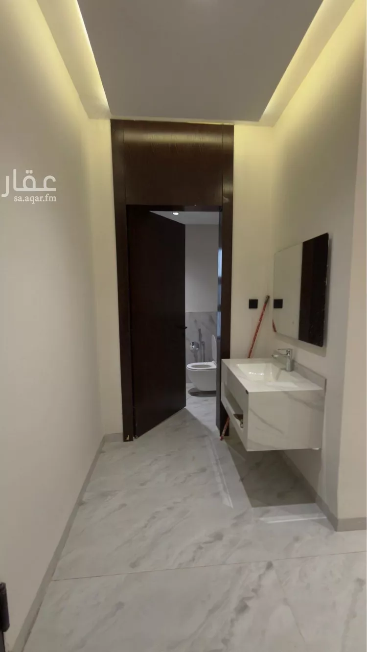 Floor for Sale in Riyadh Tuwaiq 17