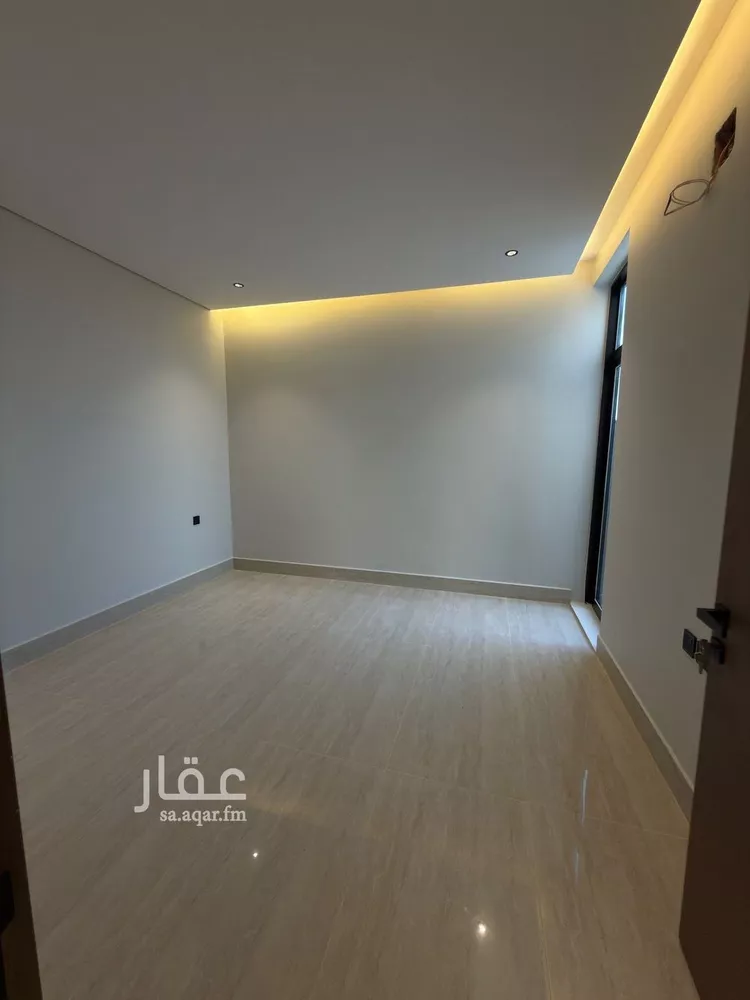 فيلا للبيع في شارع أبي عبدالله الركن, حي العريجاء الأوسط, مدينة الرياض, منطقة الرياض 18