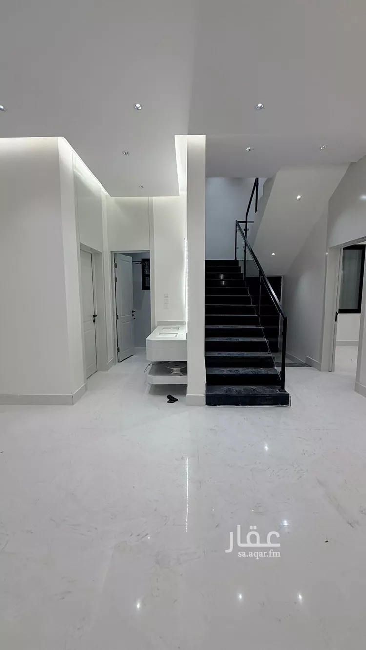 فيلا للبيع في شارع مودود أرسلان, حي العريجاء الغربي, مدينة الرياض, منطقة الرياض صورة 4