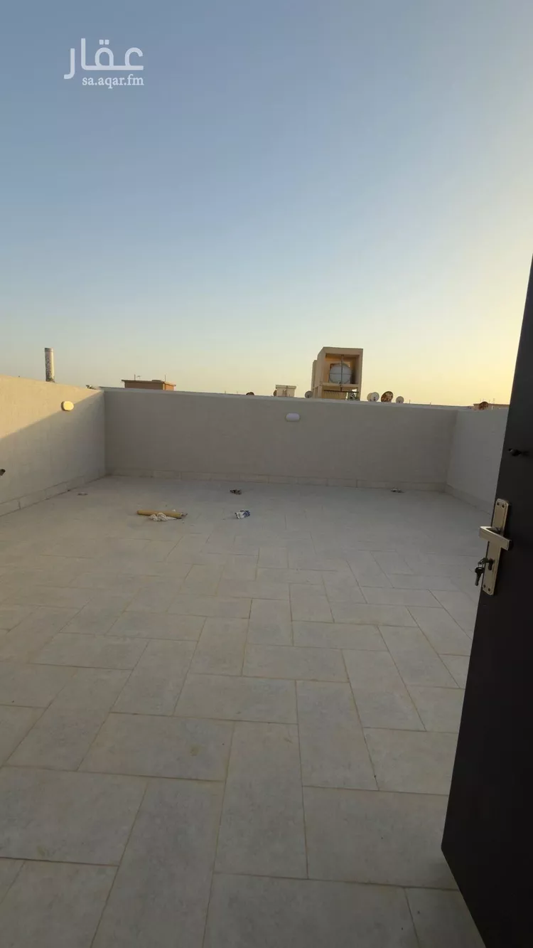 فيلا للبيع في شارع مدركة بن إلياس, حي السويدي الغربي, مدينة الرياض, منطقة الرياض 16