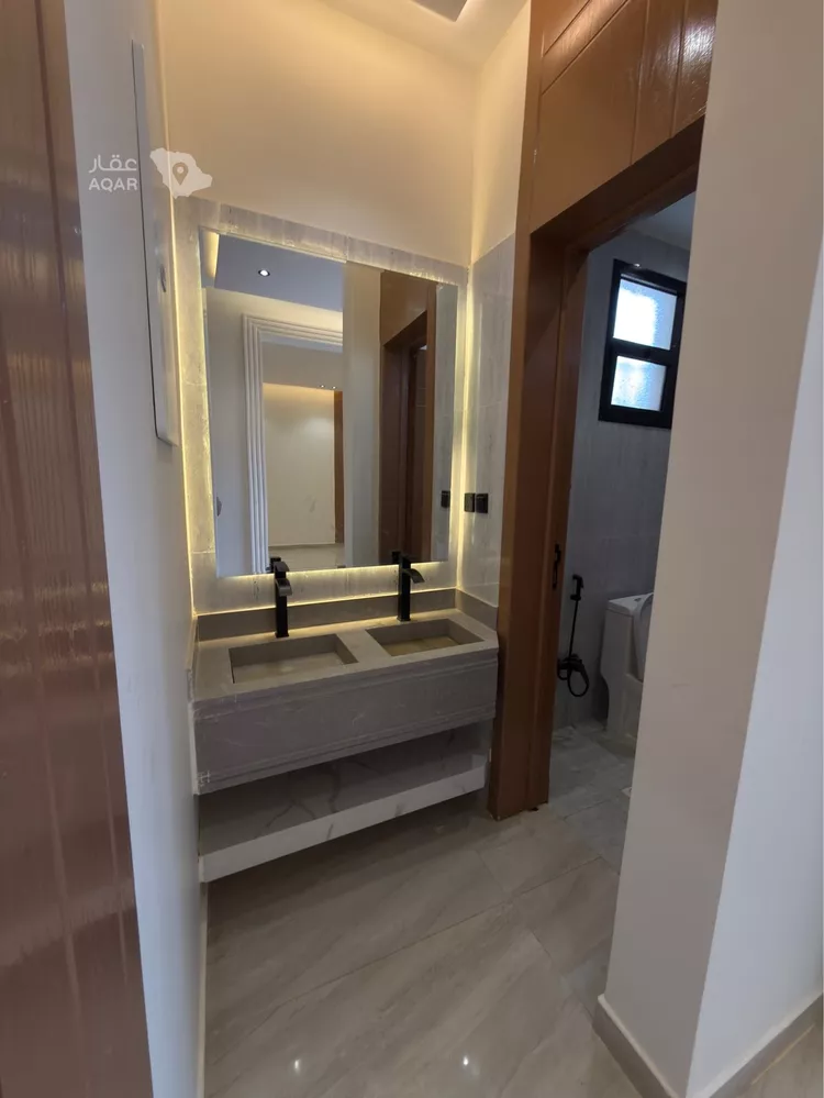 Villa for Sale in Riyadh Al Uraija Al Gharbiyah 9