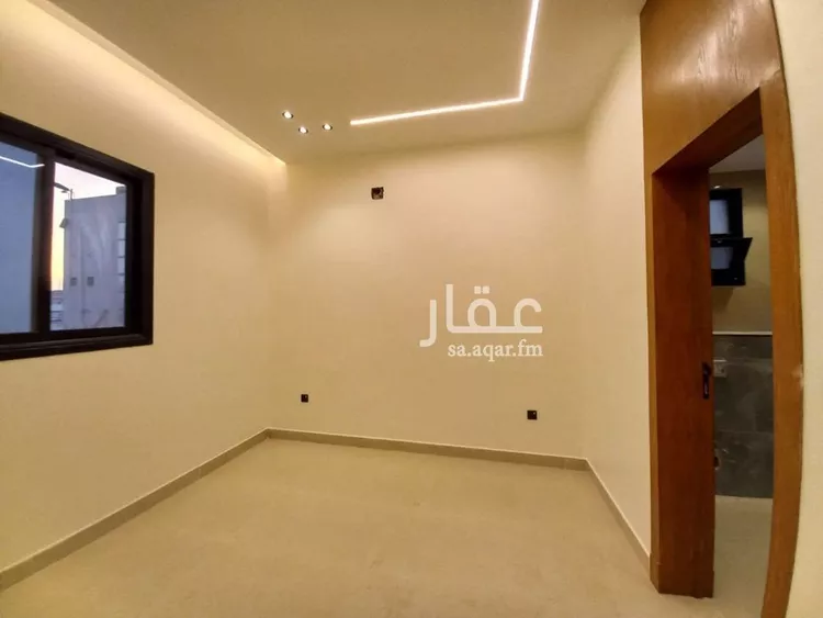 دور للبيع في شارع الرقمتان, حي العريجاء الغربي, مدينة الرياض, منطقة الرياض صورة 3