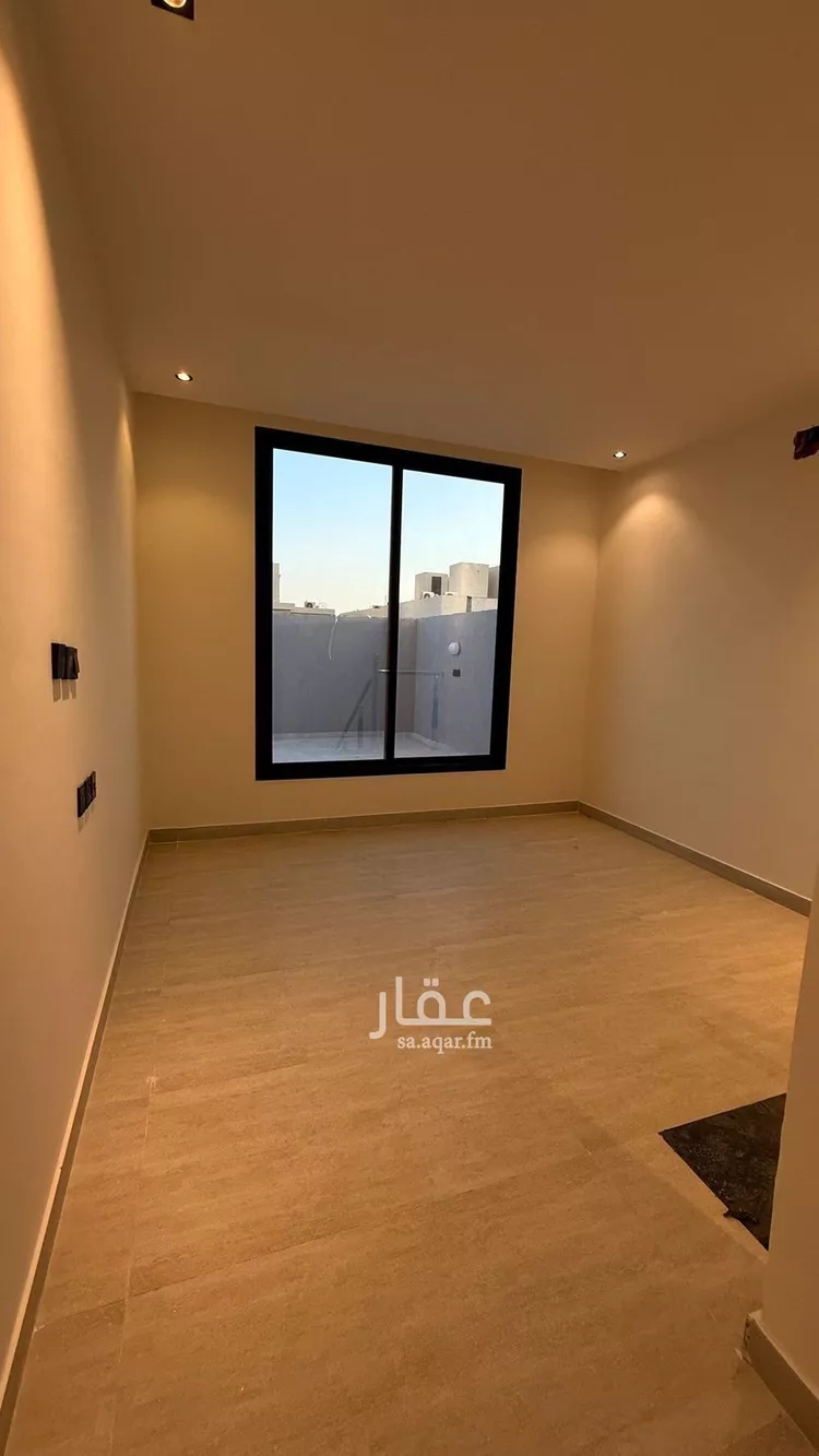 دور للبيع في شارع ابن أبي الفخار, حي عكاظ, مدينة الرياض, منطقة الرياض صورة 5