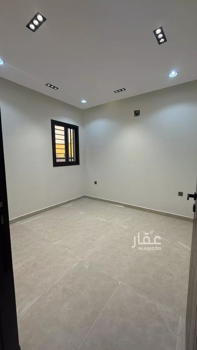 فيلا للبيع في شارع سيار بن وردان, حي العريجاء الأوسط, مدينة الرياض, منطقة الرياض صورة 4