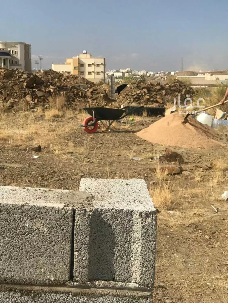 أرض للإيجار في شارع 78 الزهور ، حي المحالة ، آل بالفلاح ، منطقة عسير 6