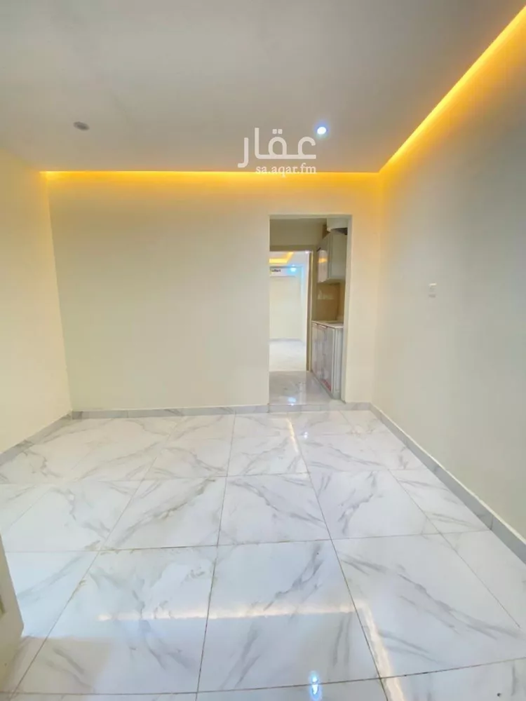 شقة للإيجار في شارع جرير بن عبدالله البجلي, حي مغرزات, مدينة الرياض, منطقة الرياض صورة 4