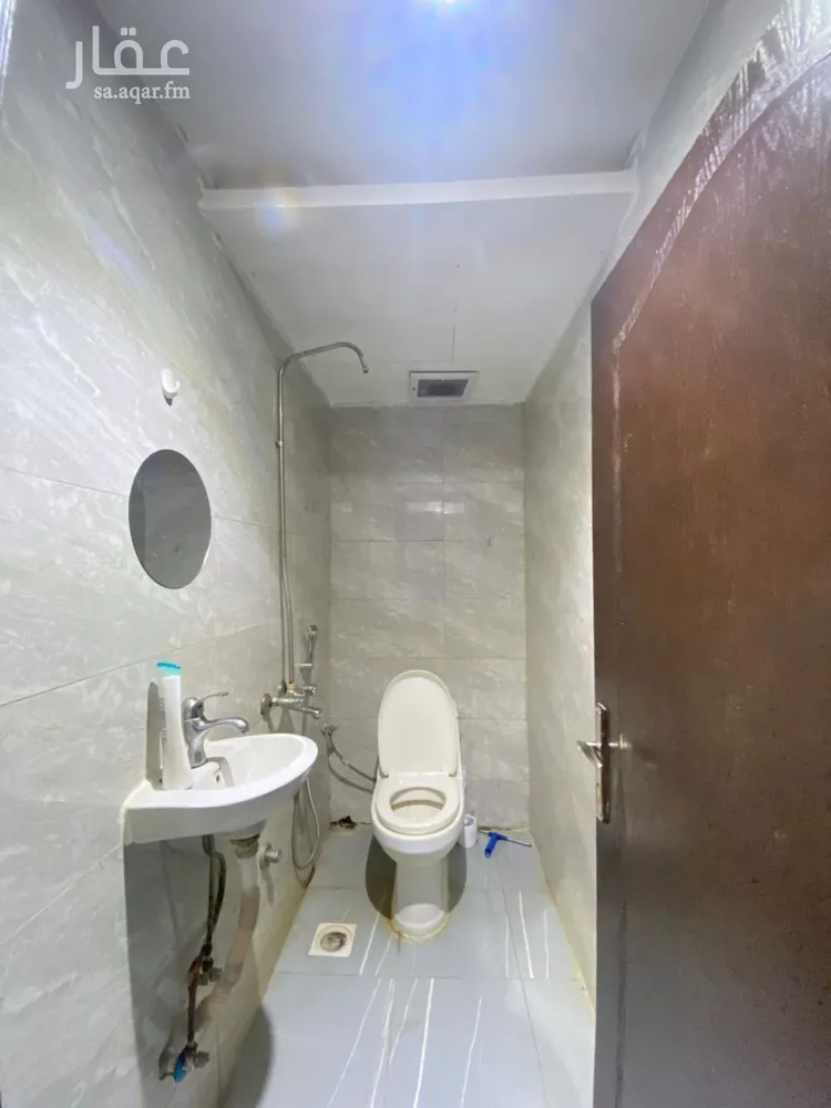 شقة للإيجار في شارع جرير بن عبدالله البجلي, حي مغرزات, مدينة الرياض, منطقة الرياض صورة 2