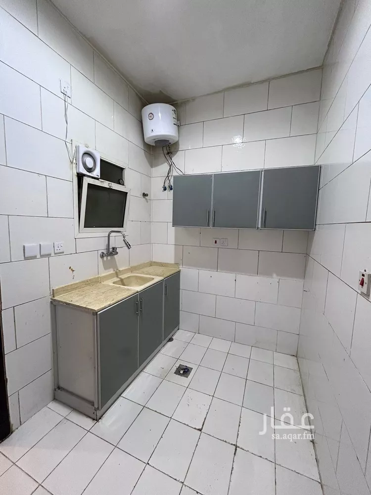 شقة للإيجار في شارع زيد البغدادي, حي الوزارات, مدينة الرياض, منطقة الرياض صورة 2