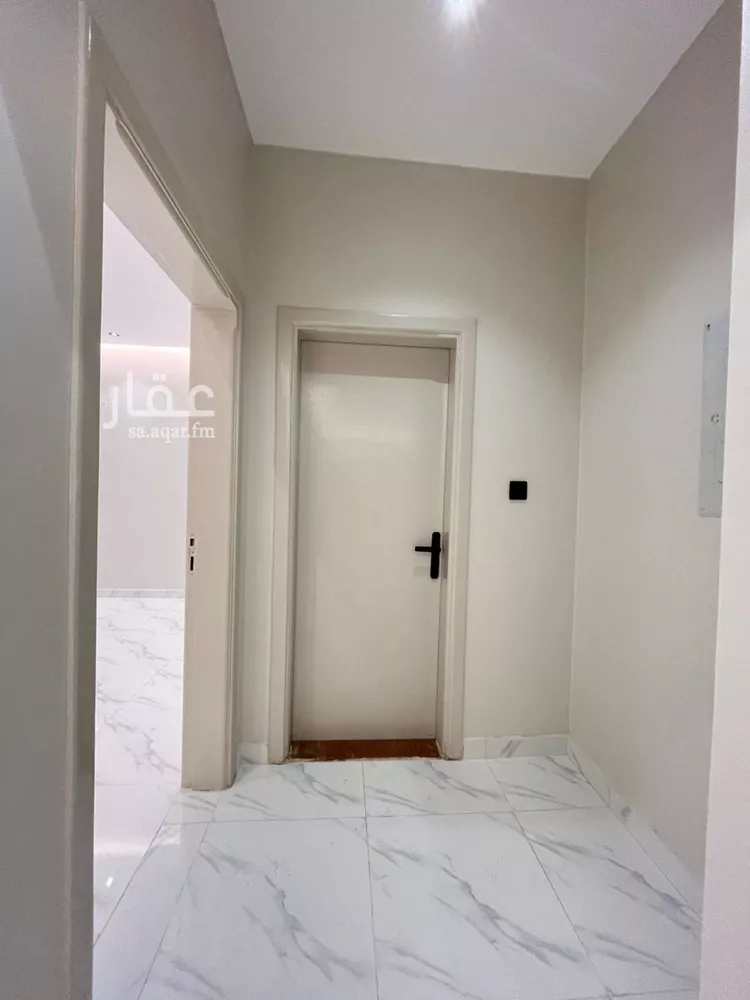 شقة للإيجار في شارع حارثة بن عدي, حي الوزارات, مدينة الرياض, منطقة الرياض 1 صورة