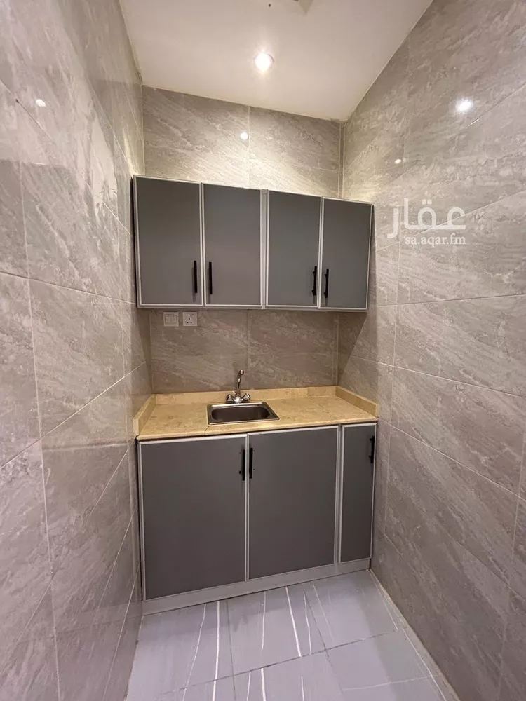 شقة للإيجار في شارع جرير بن عبدالله البجلي, حي مغرزات, مدينة الرياض, منطقة الرياض صورة 3