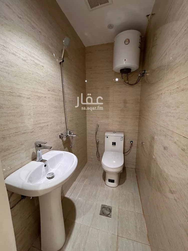 شقة للإيجار في شارع يثرب, حي بدر, مدينة الرياض, منطقة الرياض صورة 4