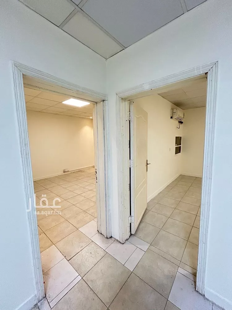 Commercial Office for Rent in Riyadh Al Malaz صورة 2