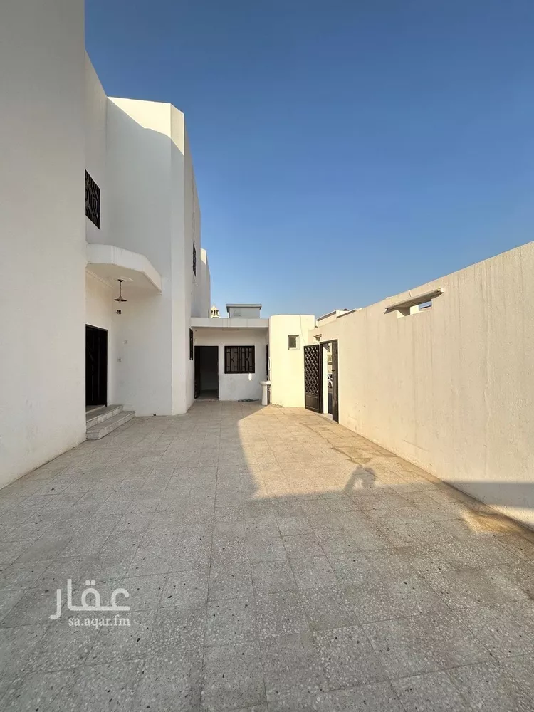 Floor for Rent in Riyadh Shubra صورة 2