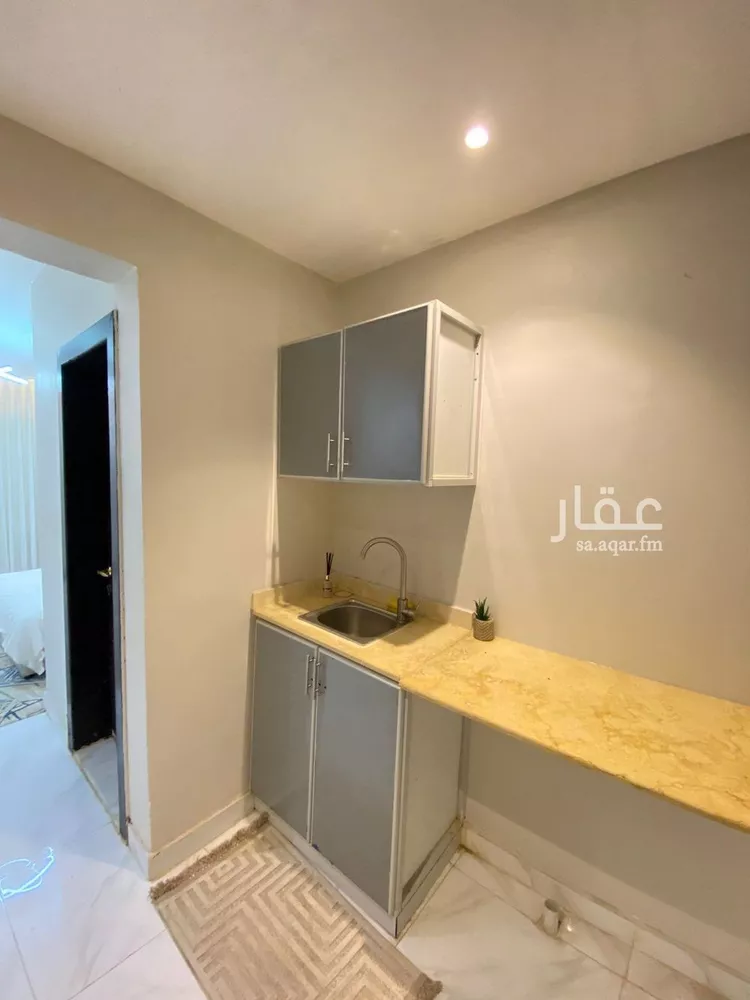 شقة للإيجار في شارع جرير بن عبدالله البجلي, حي مغرزات, مدينة الرياض, منطقة الرياض