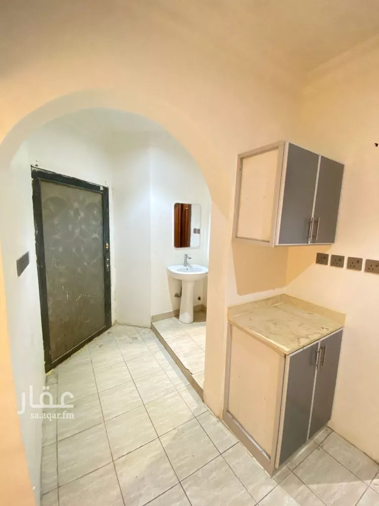شقة للإيجار في شارع جرير بن عبدالله البجلي, حي مغرزات, مدينة الرياض, منطقة الرياض صورة 4