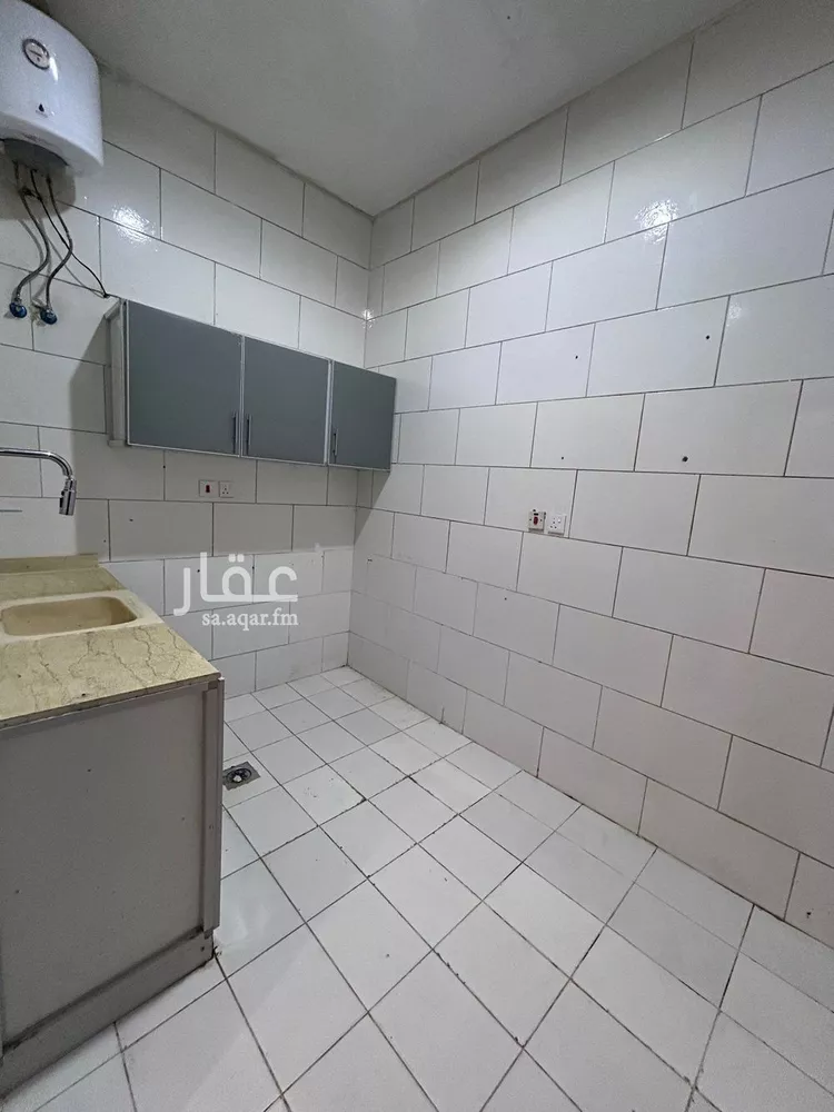 شقة للإيجار في شارع زيد البغدادي, حي الوزارات, مدينة الرياض, منطقة الرياض صورة 4