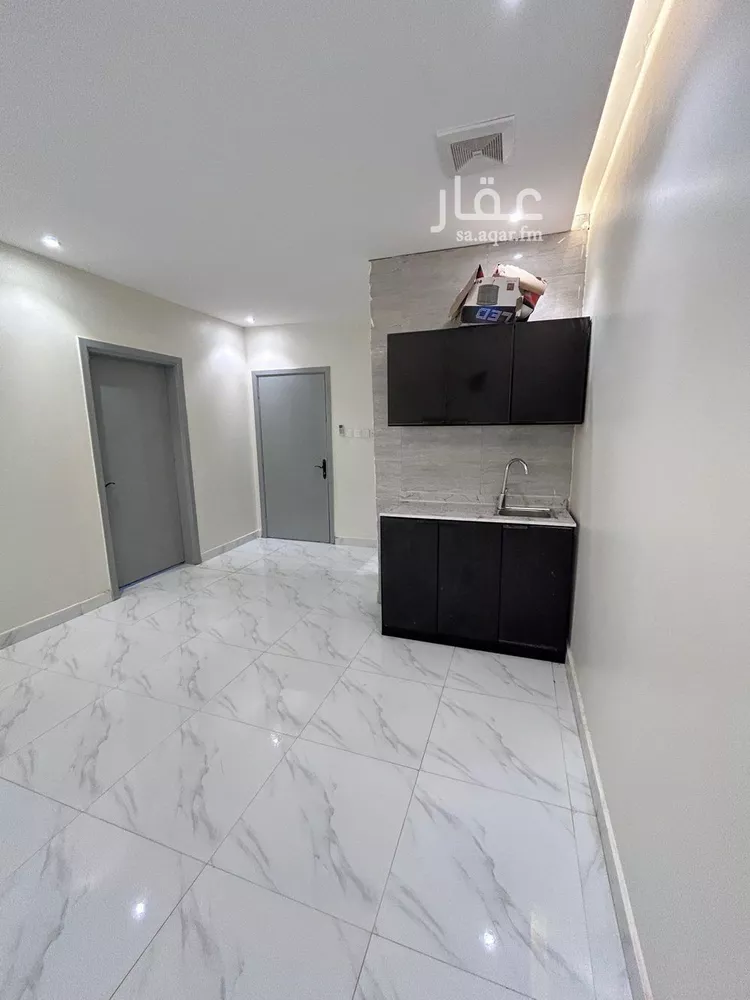 شقة للإيجار في شارع الفجر, حي السويدي الغربي, مدينة الرياض, منطقة الرياض صورة 3