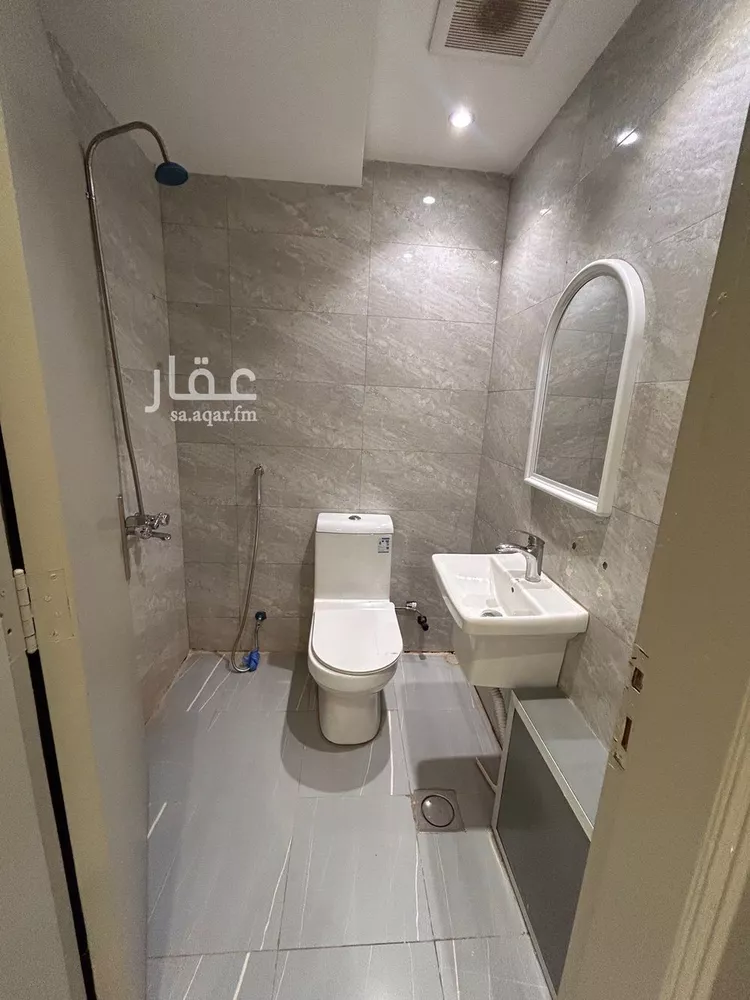 شقة للإيجار في شارع جرير بن عبدالله البجلي, حي مغرزات, مدينة الرياض, منطقة الرياض صورة 5