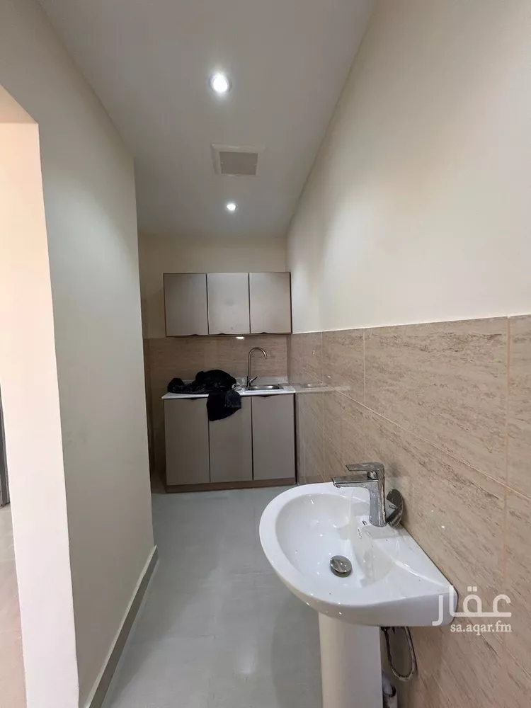 شقة للإيجار في شارع يثرب, حي بدر, مدينة الرياض, منطقة الرياض صورة 3