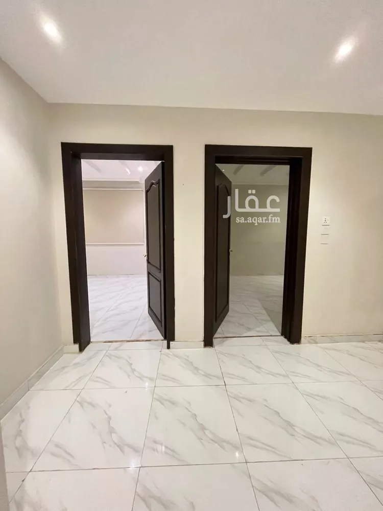 شقة للإيجار في شارع جرير بن عبدالله البجلي, حي مغرزات, مدينة الرياض, منطقة الرياض صورة 2