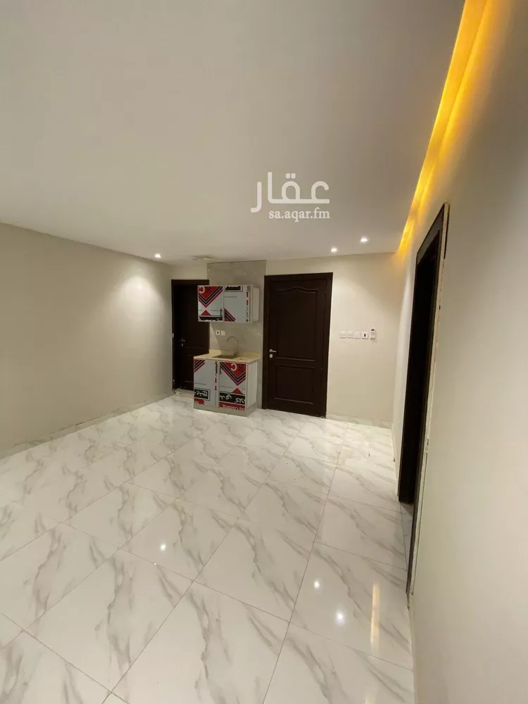 شقة للإيجار في شارع جرير بن عبدالله البجلي, حي مغرزات, مدينة الرياض, منطقة الرياض
