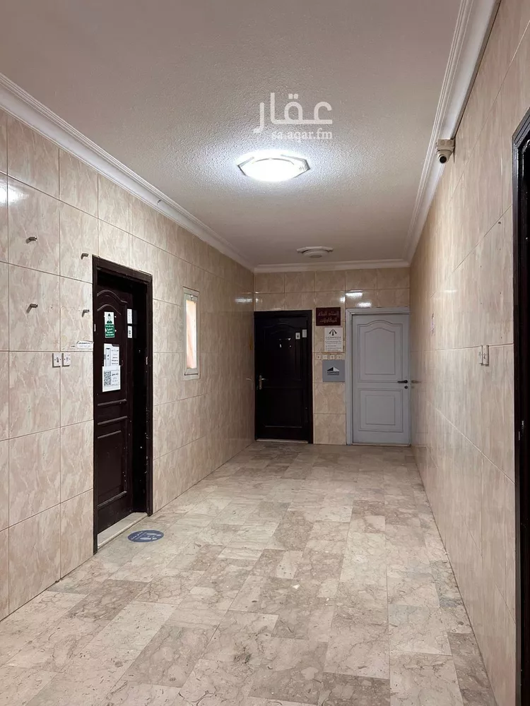 Commercial Office for Rent in Riyadh Al Malaz صورة 2