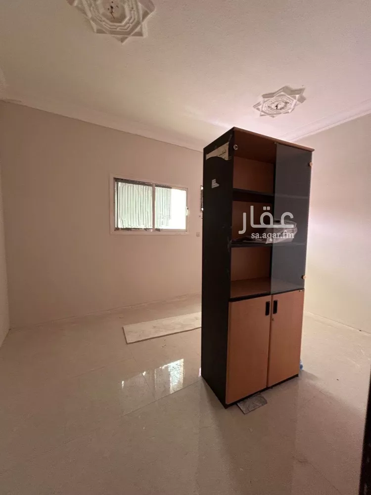 Commercial Office for Rent in Riyadh Al Malaz صورة 5