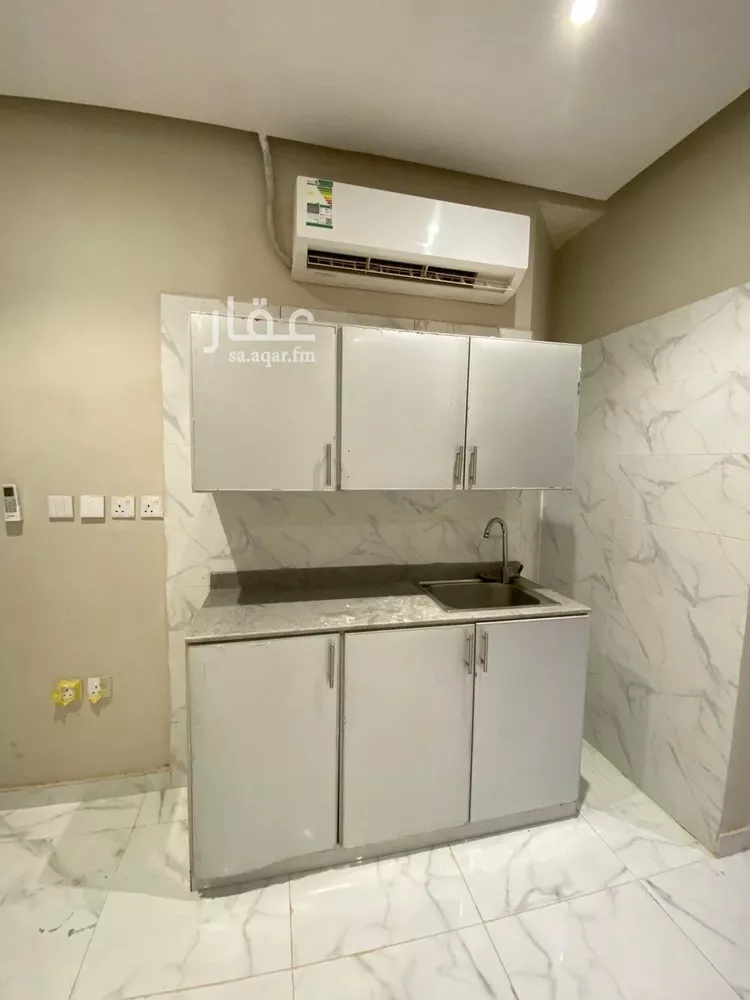 شقة للإيجار في شارع زيد البغدادي, حي الوزارات, مدينة الرياض, منطقة الرياض صورة 4