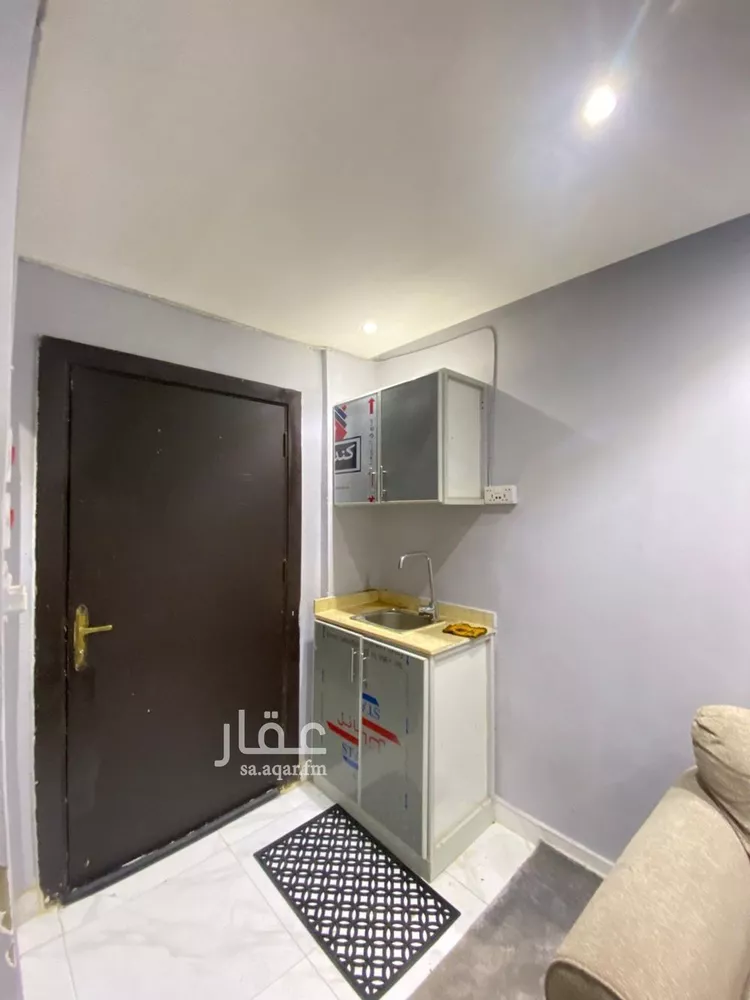 شقة للإيجار في شارع جرير بن عبدالله البجلي, حي مغرزات, مدينة الرياض, منطقة الرياض صورة 4