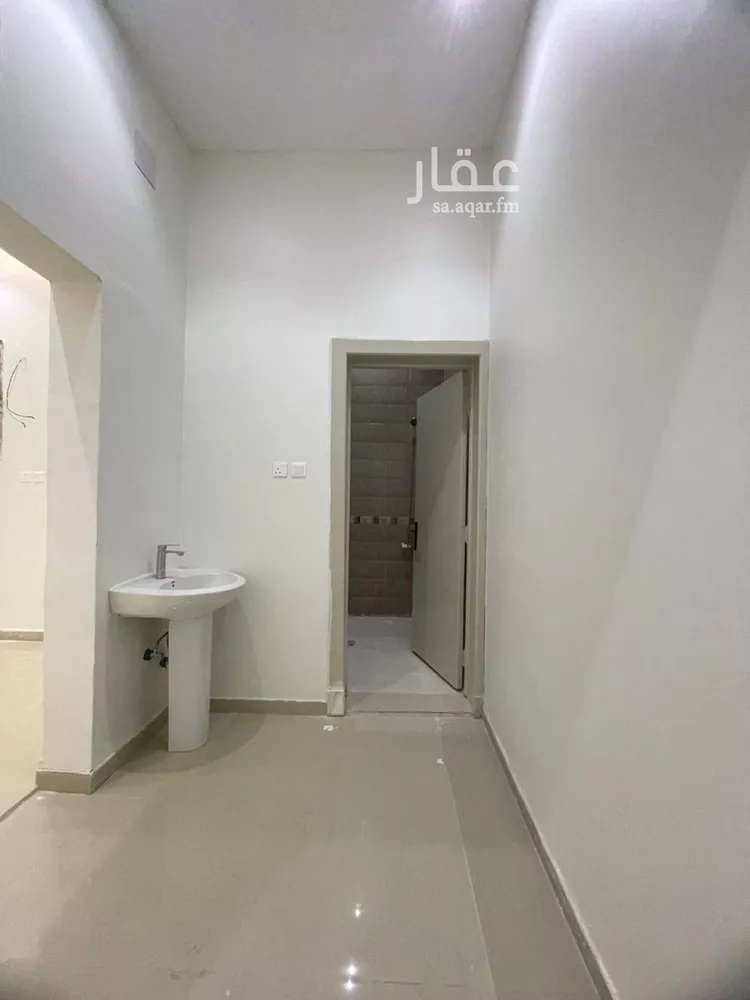 شقة للإيجار في شارع عشيرة, حي بدر, مدينة الرياض, منطقة الرياض صورة 3