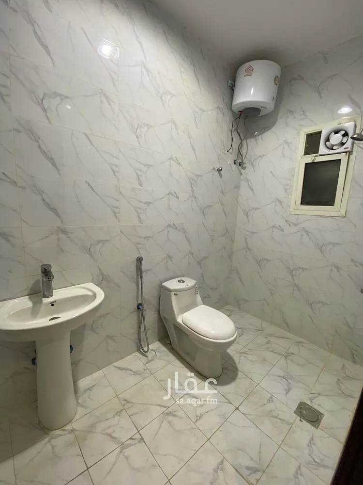 شقة للإيجار في شارع زيد البغدادي, حي الوزارات, مدينة الرياض, منطقة الرياض