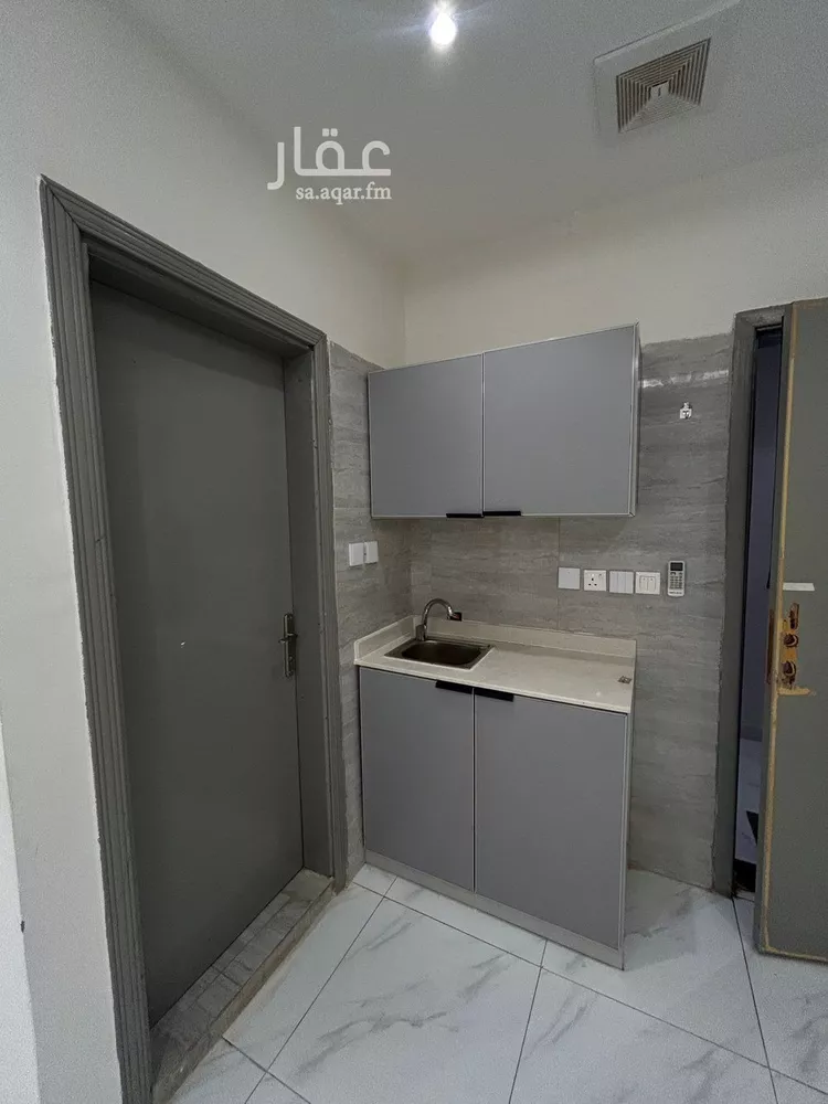 شقة للإيجار في شارع محمد بن أحمد أبي شيبة, حي الشفاء, مدينة الرياض, منطقة الرياض صورة 2
