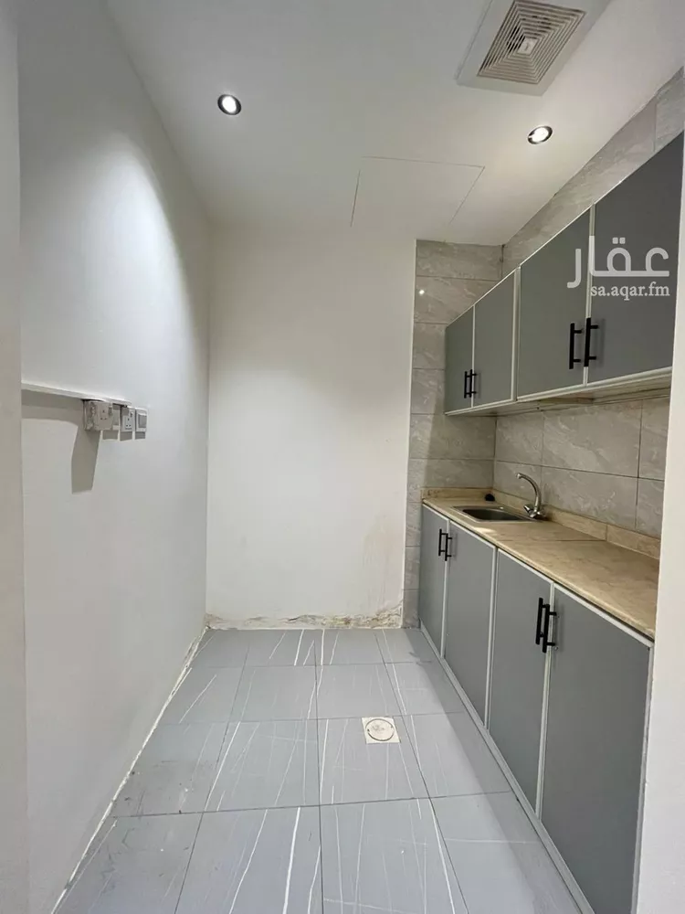 شقة للإيجار في شارع جرير بن عبدالله البجلي, حي مغرزات, مدينة الرياض, منطقة الرياض صورة 4