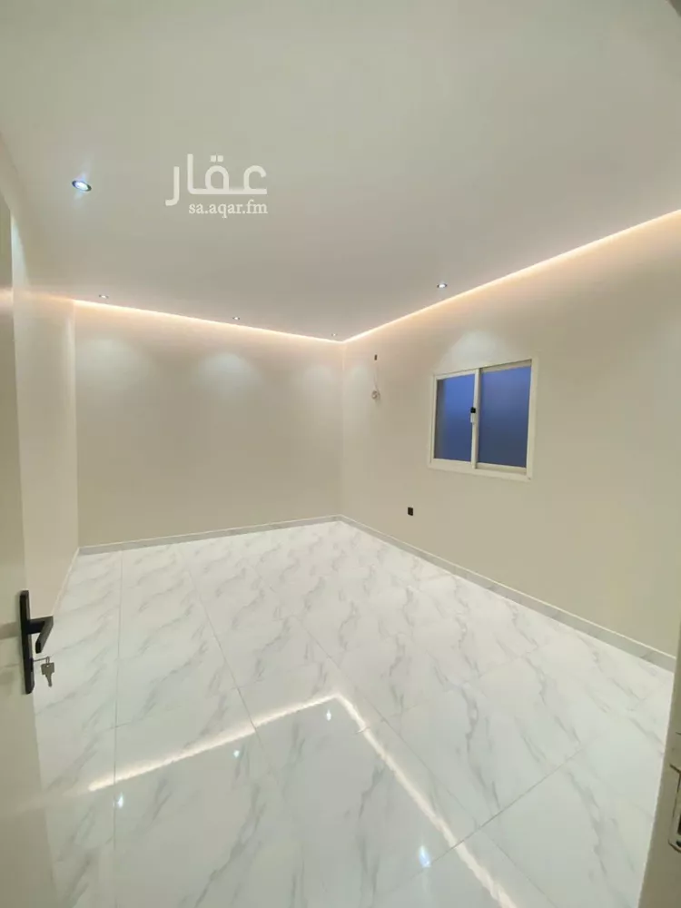 شقة للإيجار في شارع حارثة بن عدي, حي الوزارات, مدينة الرياض, منطقة الرياض صورة 3