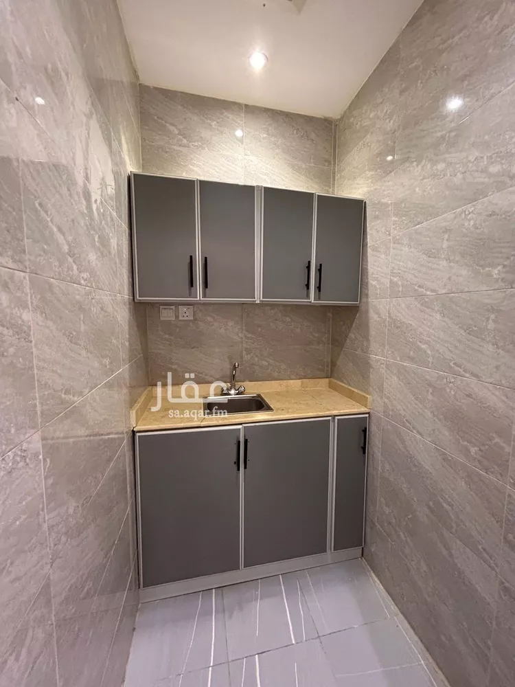 شقة للإيجار في شارع جرير بن عبدالله البجلي, حي مغرزات, مدينة الرياض, منطقة الرياض صورة 3