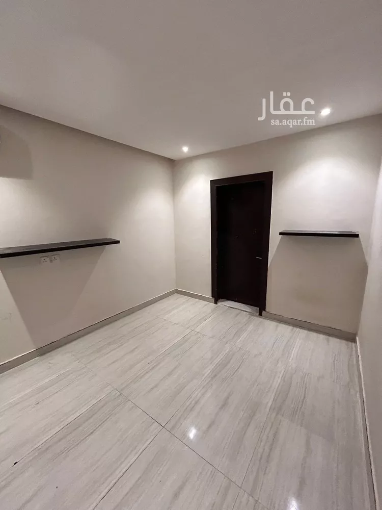 شقة للإيجار في شارع جرير بن عبدالله البجلي, حي مغرزات, مدينة الرياض, منطقة الرياض صورة 2
