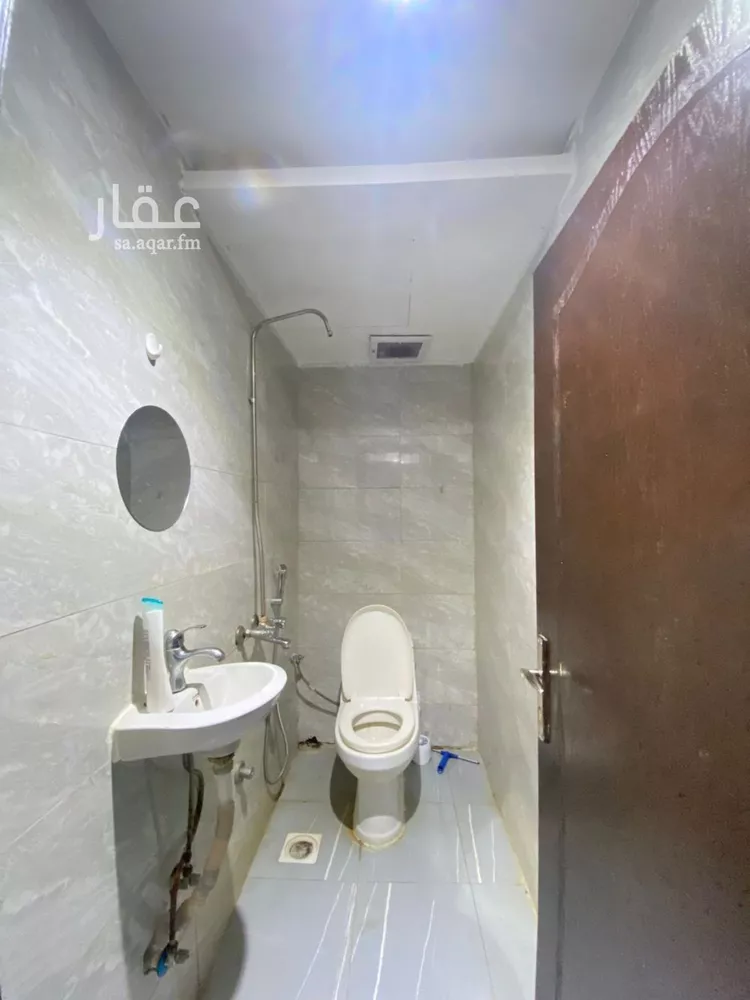 شقة للإيجار في شارع جرير بن عبدالله البجلي, حي مغرزات, مدينة الرياض, منطقة الرياض صورة 2