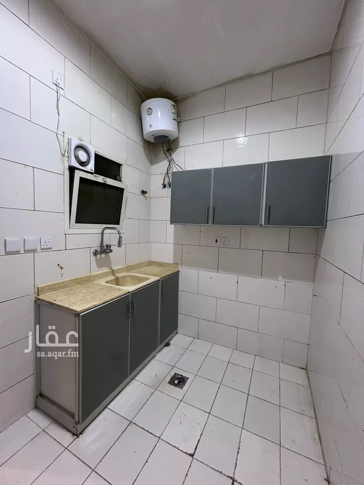 شقة للإيجار في شارع زيد البغدادي, حي الوزارات, مدينة الرياض, منطقة الرياض صورة 3