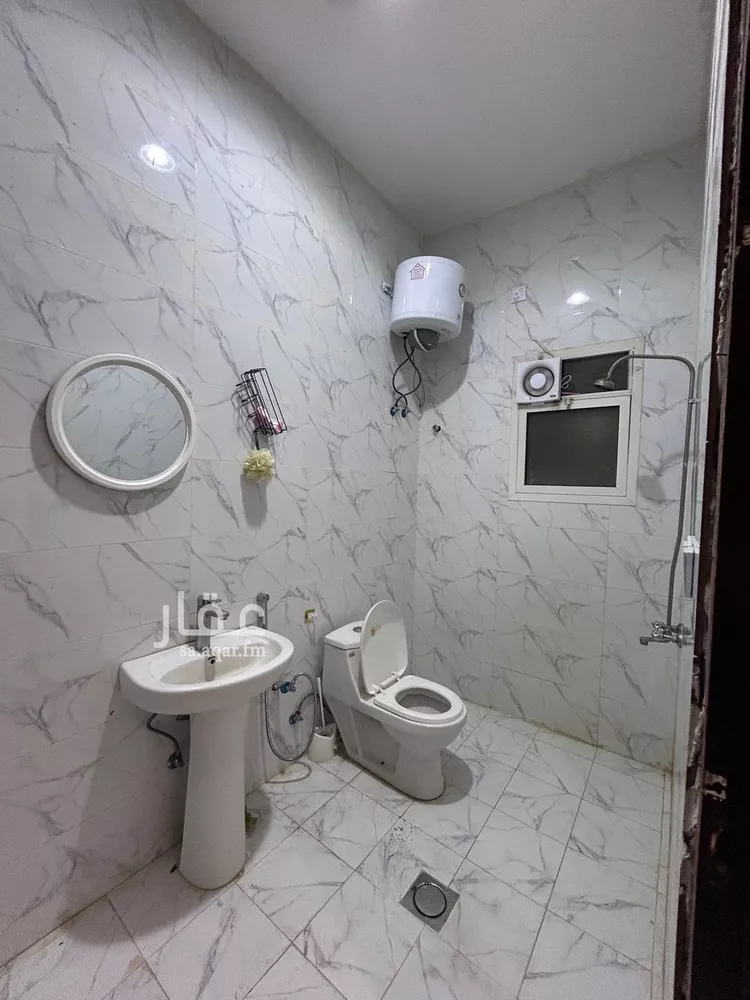 شقة للإيجار في شارع زيد البغدادي, حي الوزارات, مدينة الرياض, منطقة الرياض صورة 2