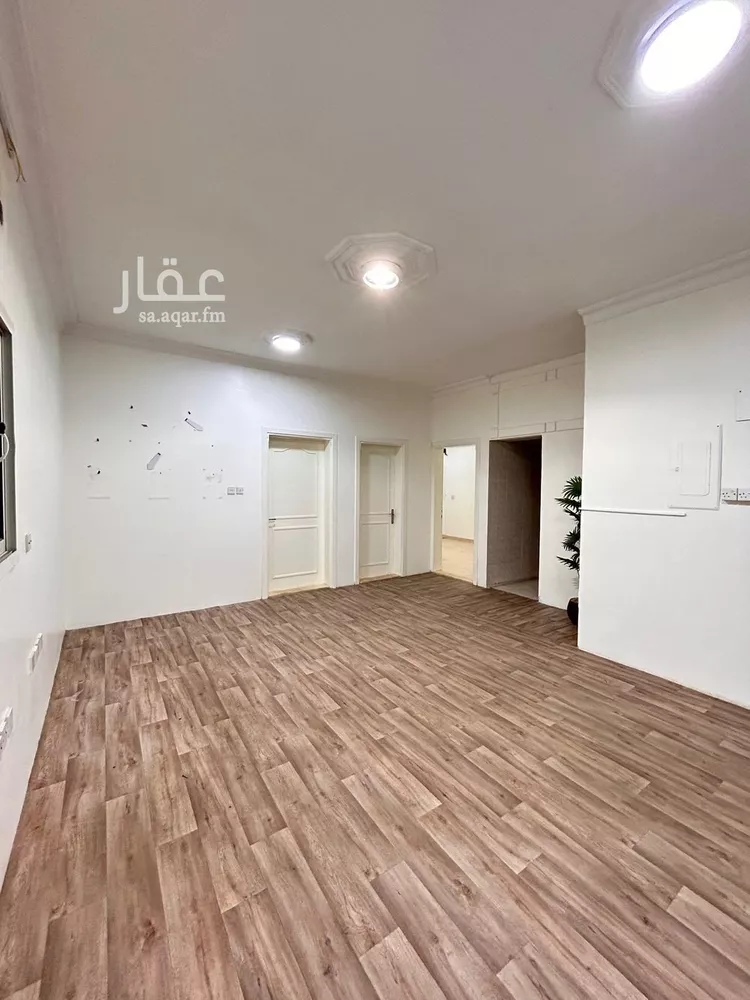 محل للإيجار في شارع الشيخ سلمان بن حمد آل خليفة, حي الملز, مدينة الرياض, منطقة الرياض صورة 2