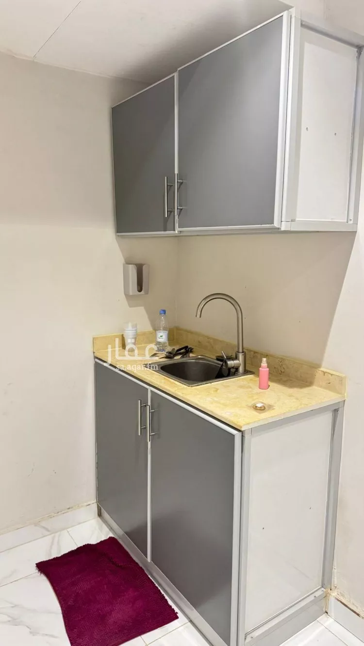 شقة للإيجار في شارع جرير بن عبدالله البجلي, حي مغرزات, مدينة الرياض, منطقة الرياض