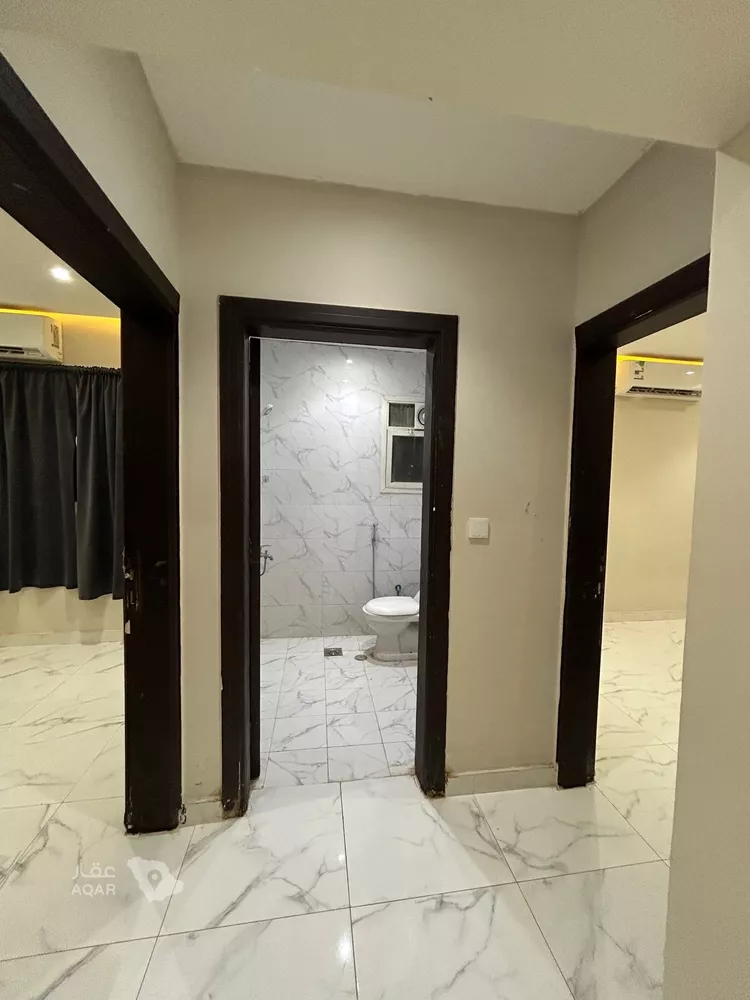 شقة للإيجار في شارع حارثة بن عدي, حي الوزارات, مدينة الرياض, منطقة الرياض 4