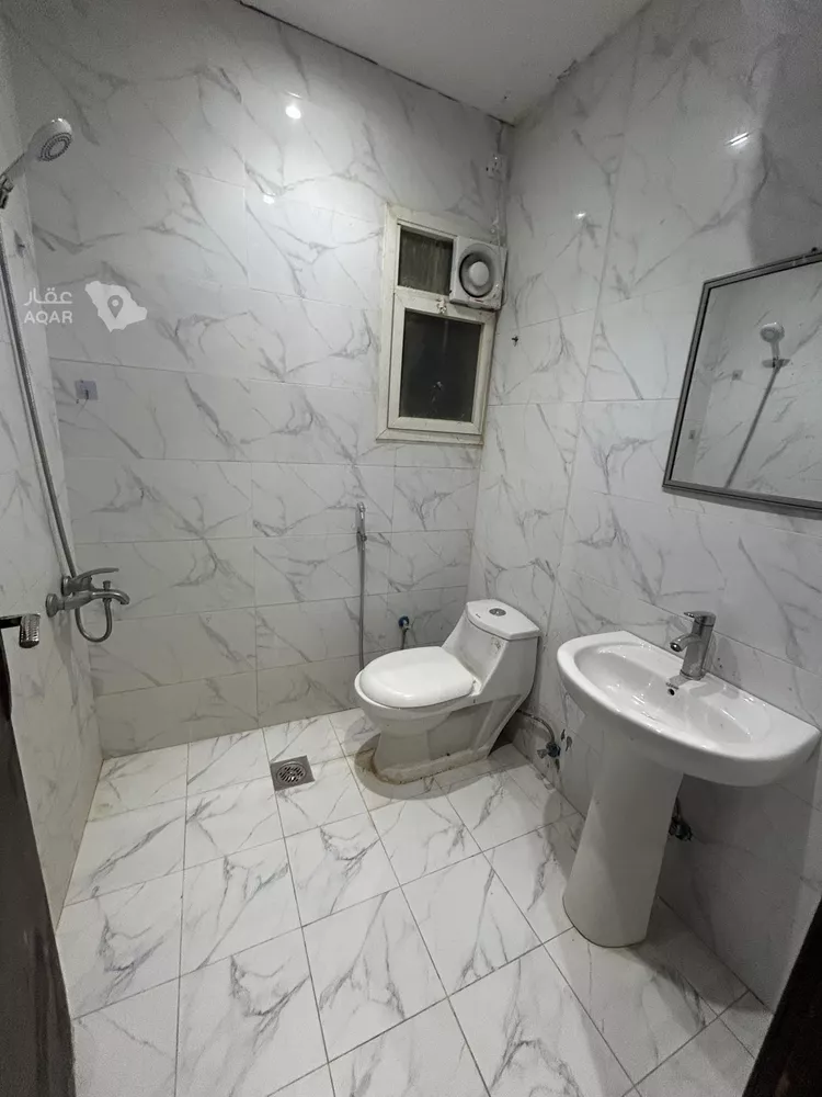 شقة للإيجار في شارع زيد البغدادي, حي الوزارات, مدينة الرياض, منطقة الرياض 6