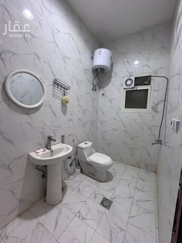 شقة للإيجار في شارع زيد البغدادي, حي الوزارات, مدينة الرياض, منطقة الرياض