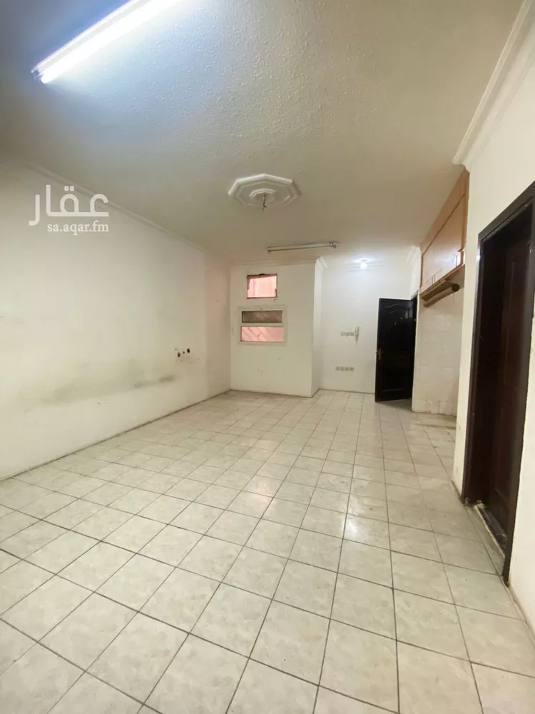 مكتب تجاري للإيجار في شارع الشيخ سلمان بن حمد آل خليفة, حي الملز, مدينة الرياض, منطقة الرياض صورة 4