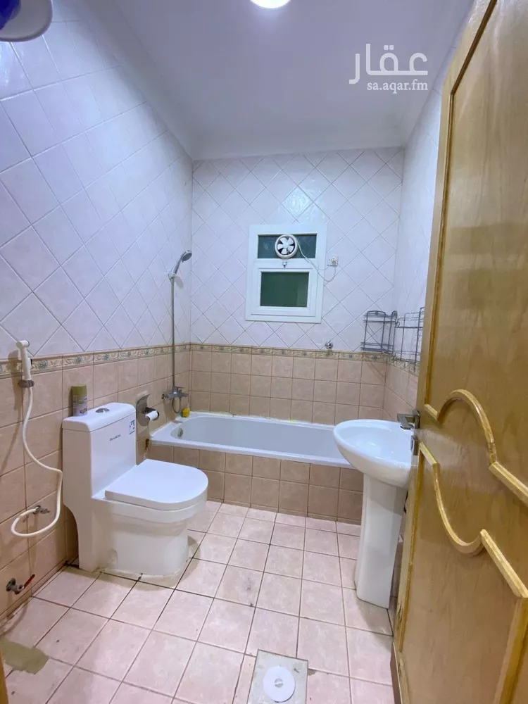 شقة للإيجار في شارع ابي سفيان بن حرب, حي النزهة, مدينة الرياض, منطقة الرياض صورة 5